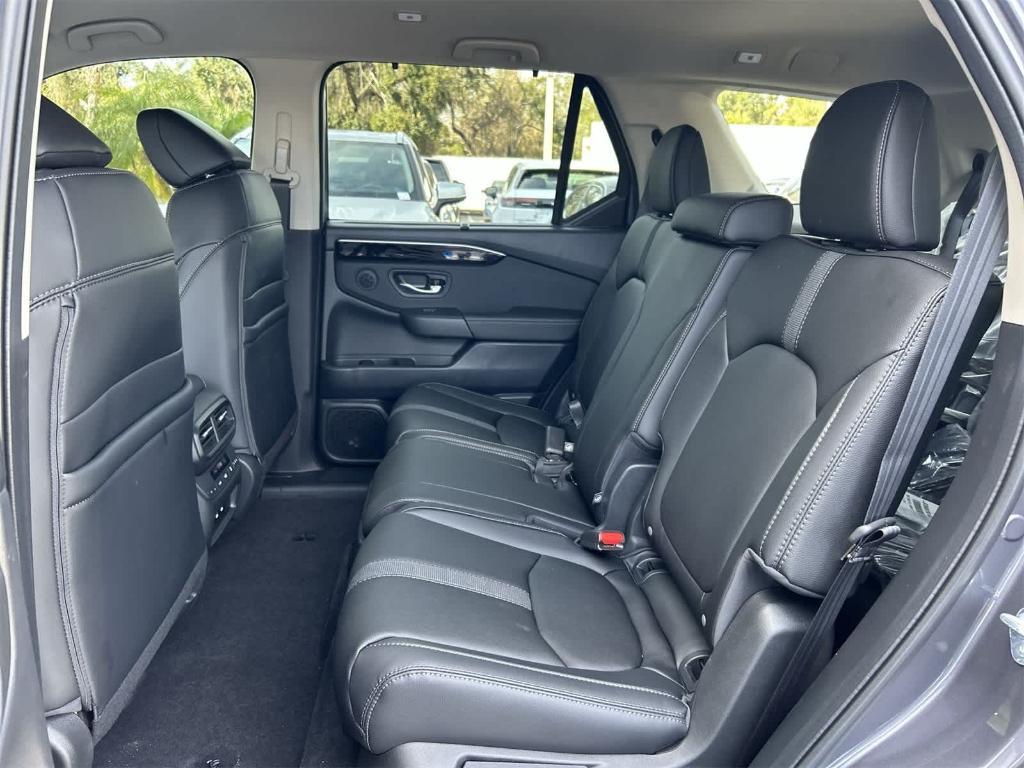 new 2026 Honda Pilot car, priced at $43,544