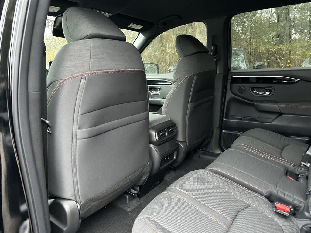 new 2026 Honda Pilot car, priced at $42,008