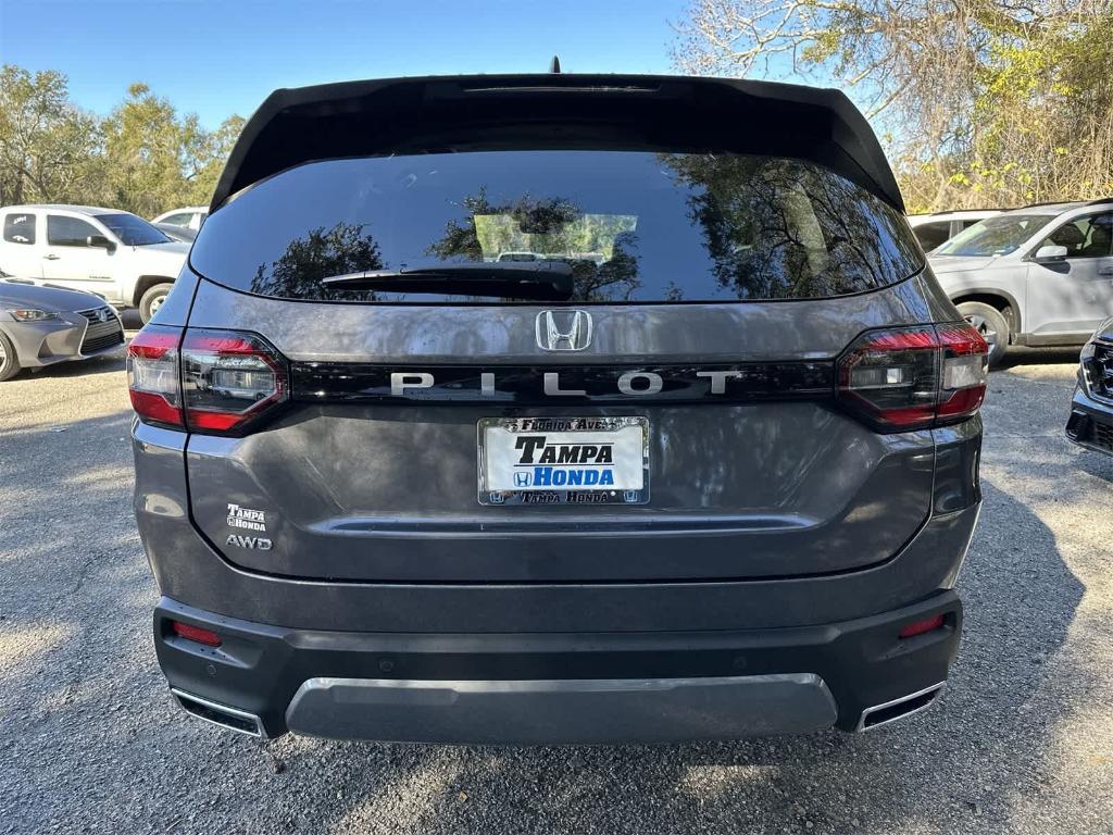 new 2026 Honda Pilot car, priced at $45,529