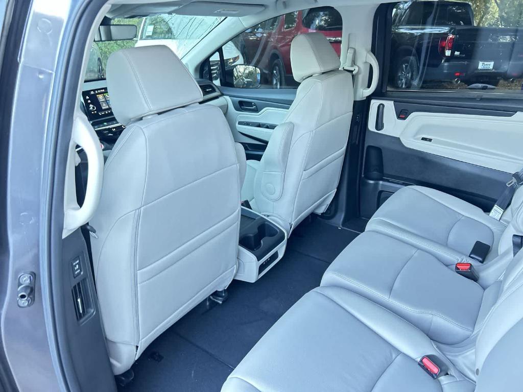 new 2026 Honda Odyssey car, priced at $41,939