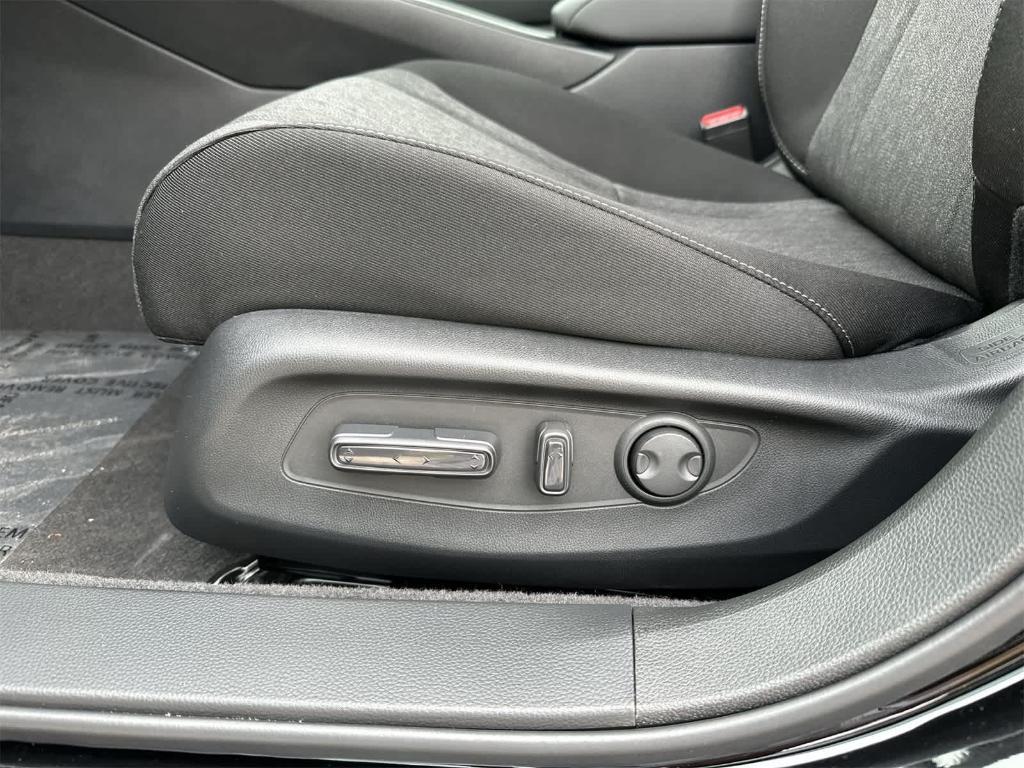 new 2025 Honda Accord car, priced at $30,802