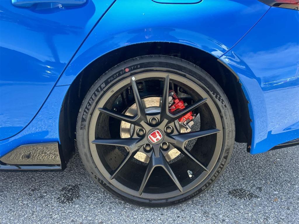 new 2025 Honda Civic Type R car, priced at $47,545