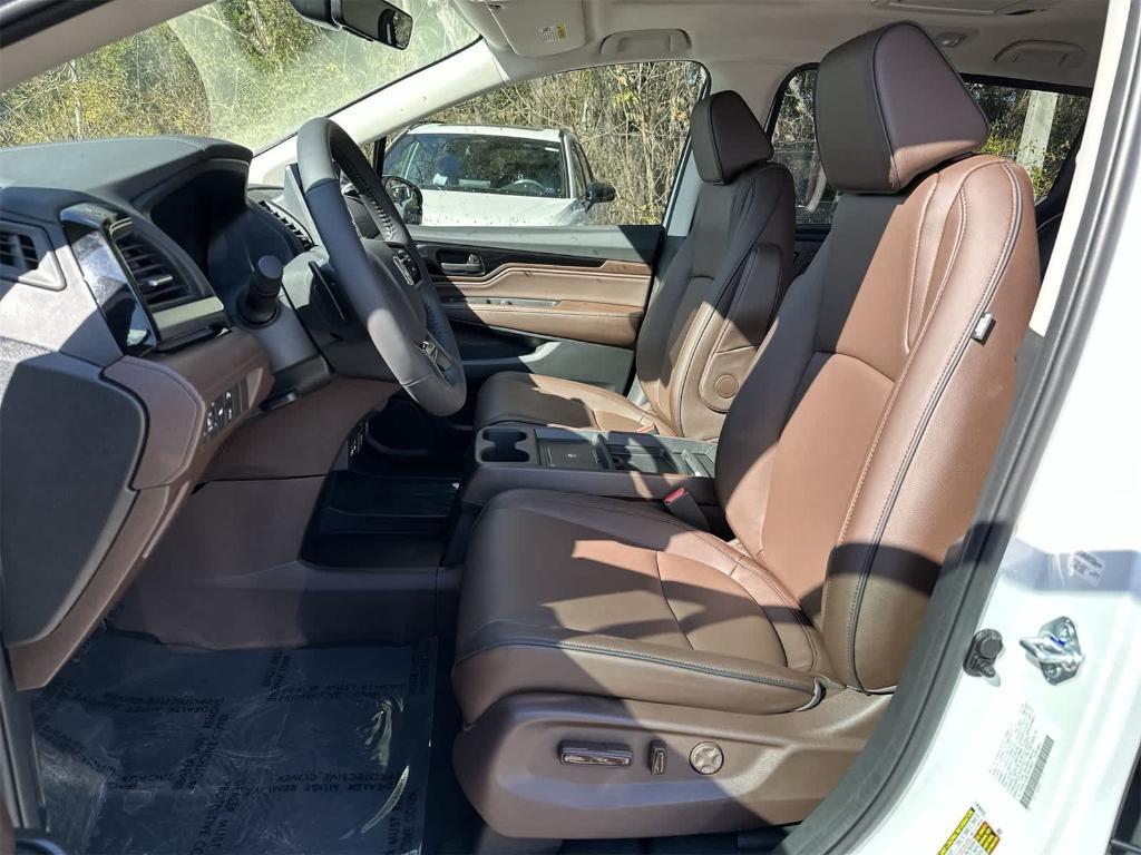 new 2026 Honda Odyssey car, priced at $46,535