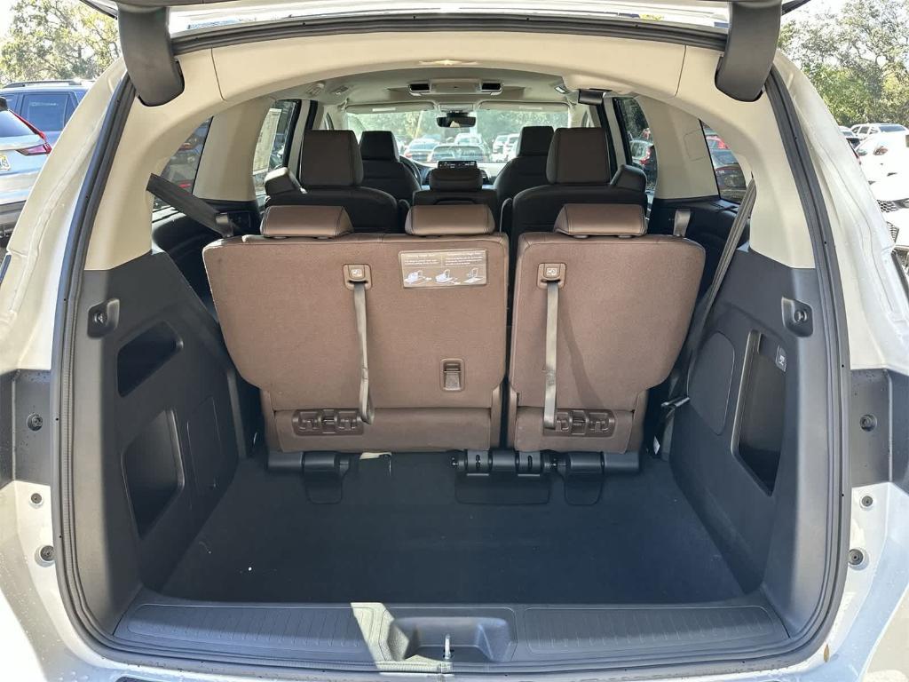 new 2026 Honda Odyssey car, priced at $46,535