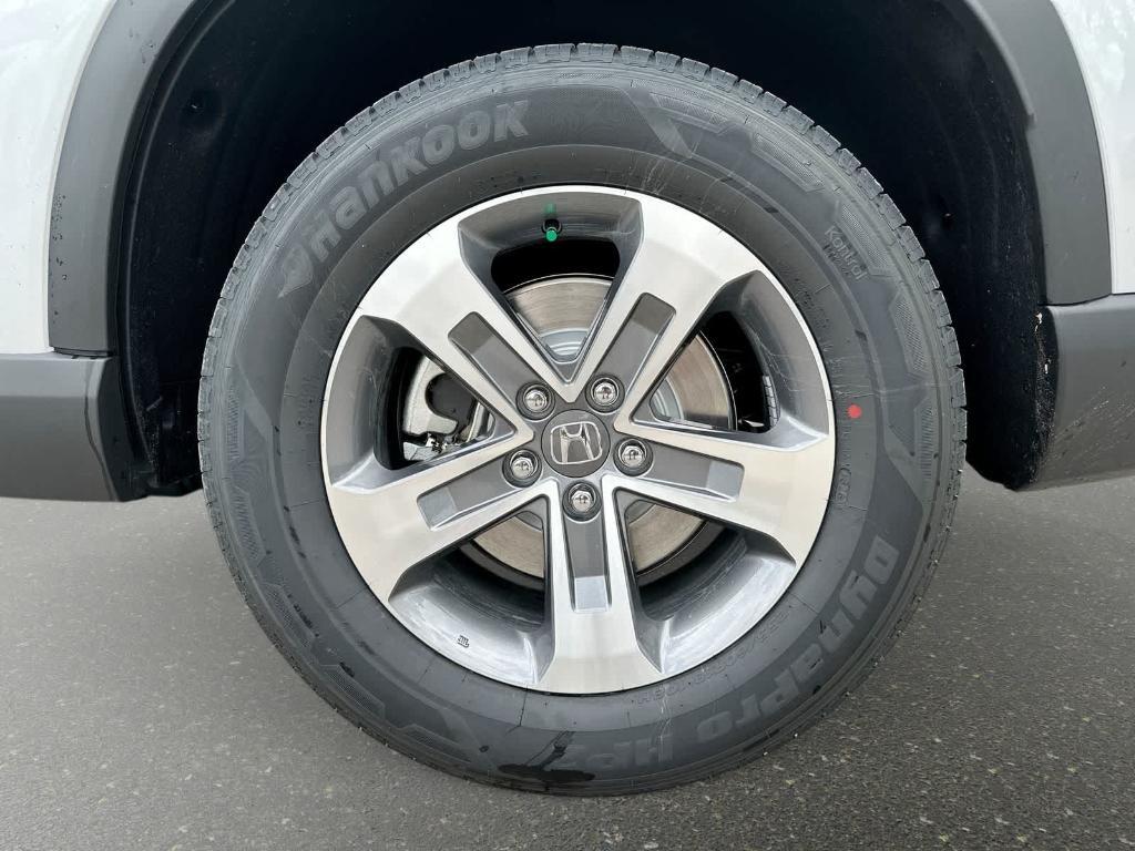 new 2026 Honda Pilot car, priced at $45,365