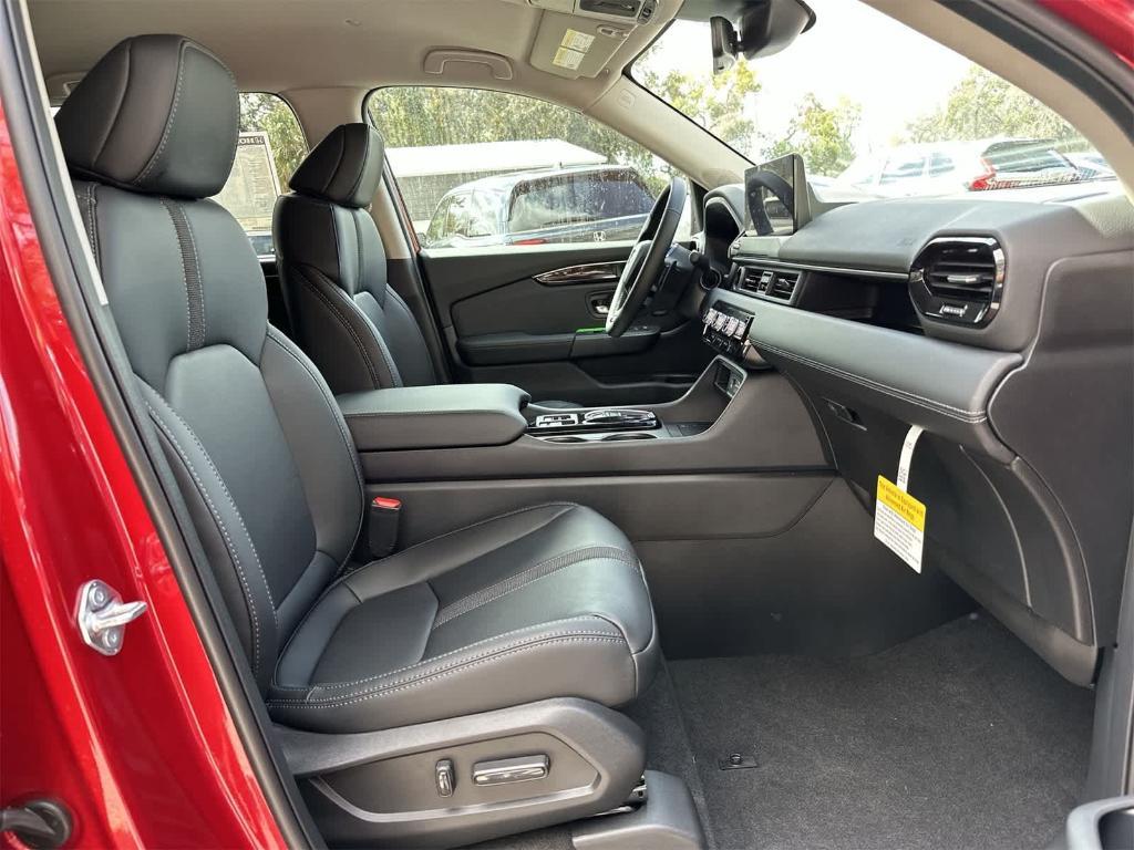 new 2026 Honda Pilot car, priced at $43,971