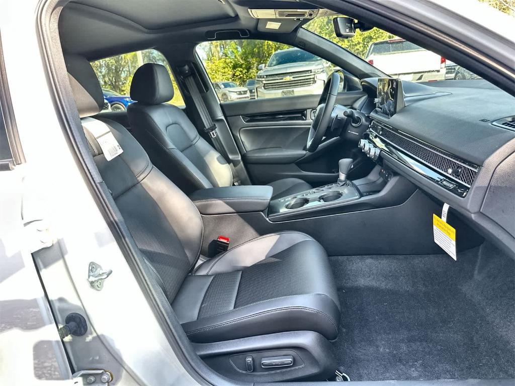 new 2025 Honda Civic Hybrid car, priced at $31,678