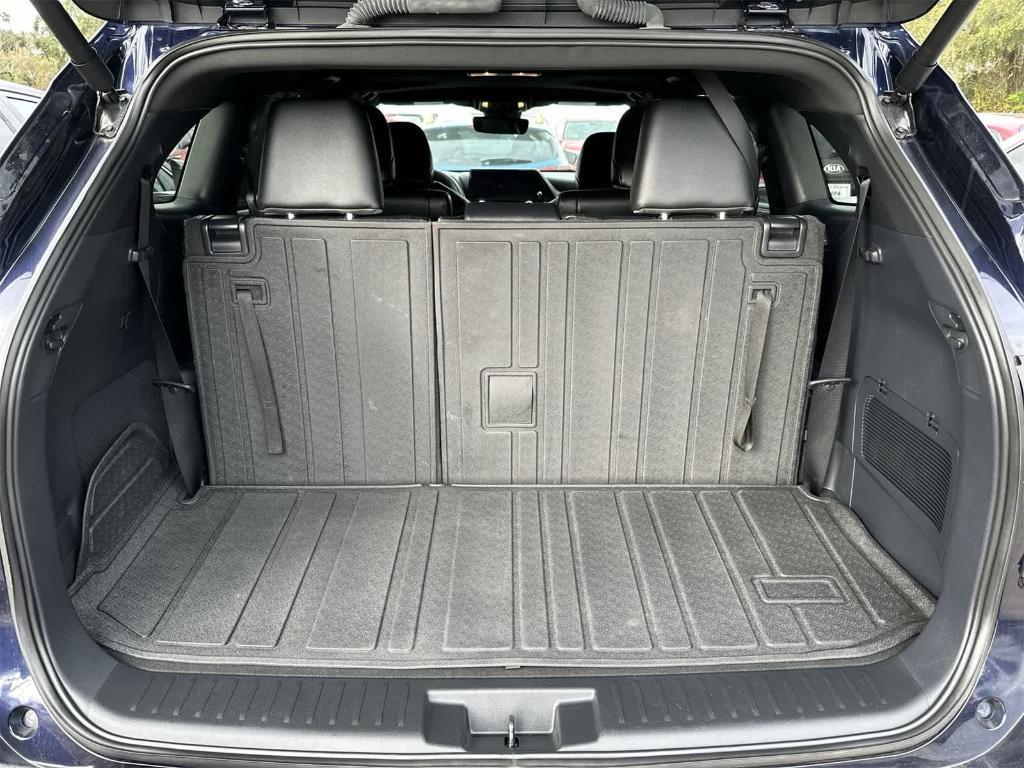 used 2024 Toyota Highlander car, priced at $44,765