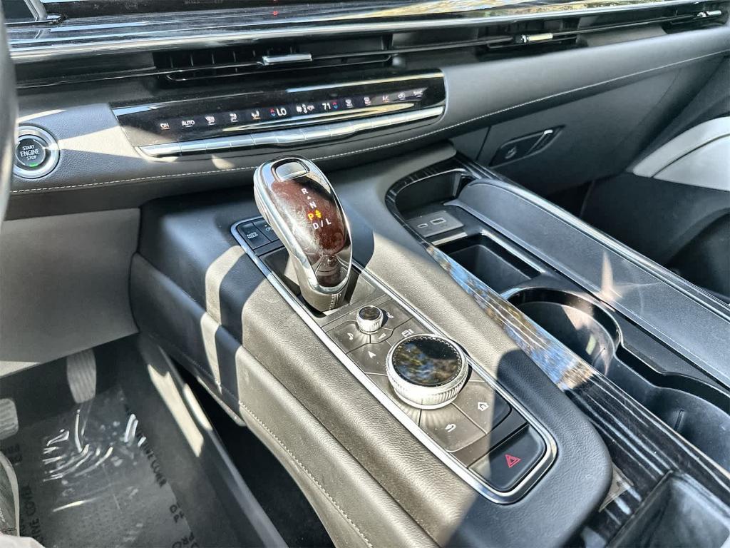 used 2021 Cadillac Escalade ESV car, priced at $55,279