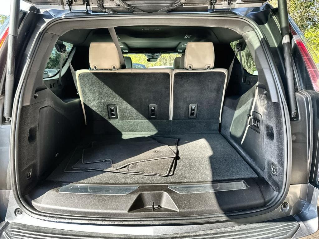 used 2021 Cadillac Escalade ESV car, priced at $55,279