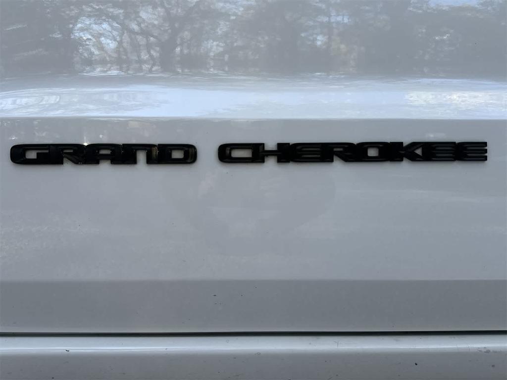 used 2019 Jeep Grand Cherokee car, priced at $10,865