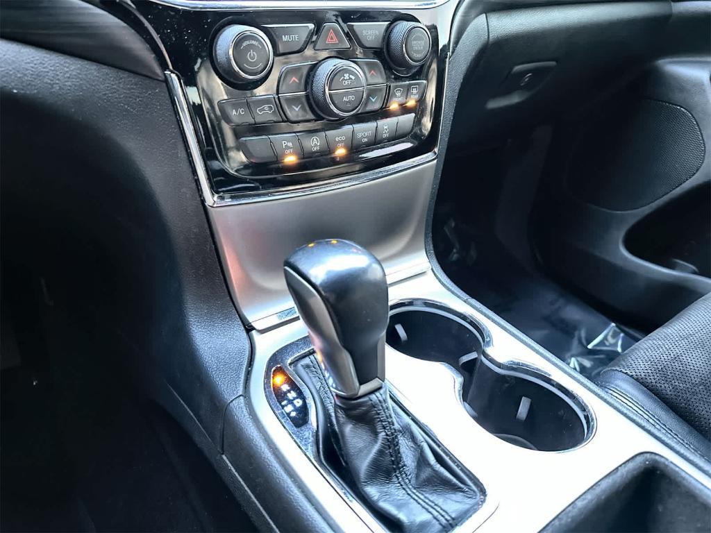 used 2019 Jeep Grand Cherokee car, priced at $10,865