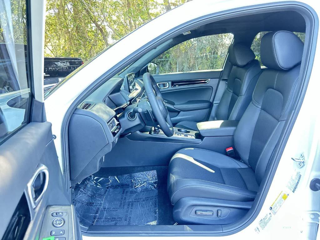 new 2026 Honda Civic Hybrid car, priced at $33,378