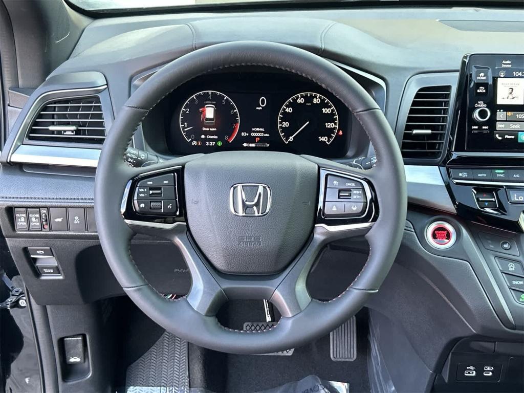 new 2026 Honda Odyssey car, priced at $42,977