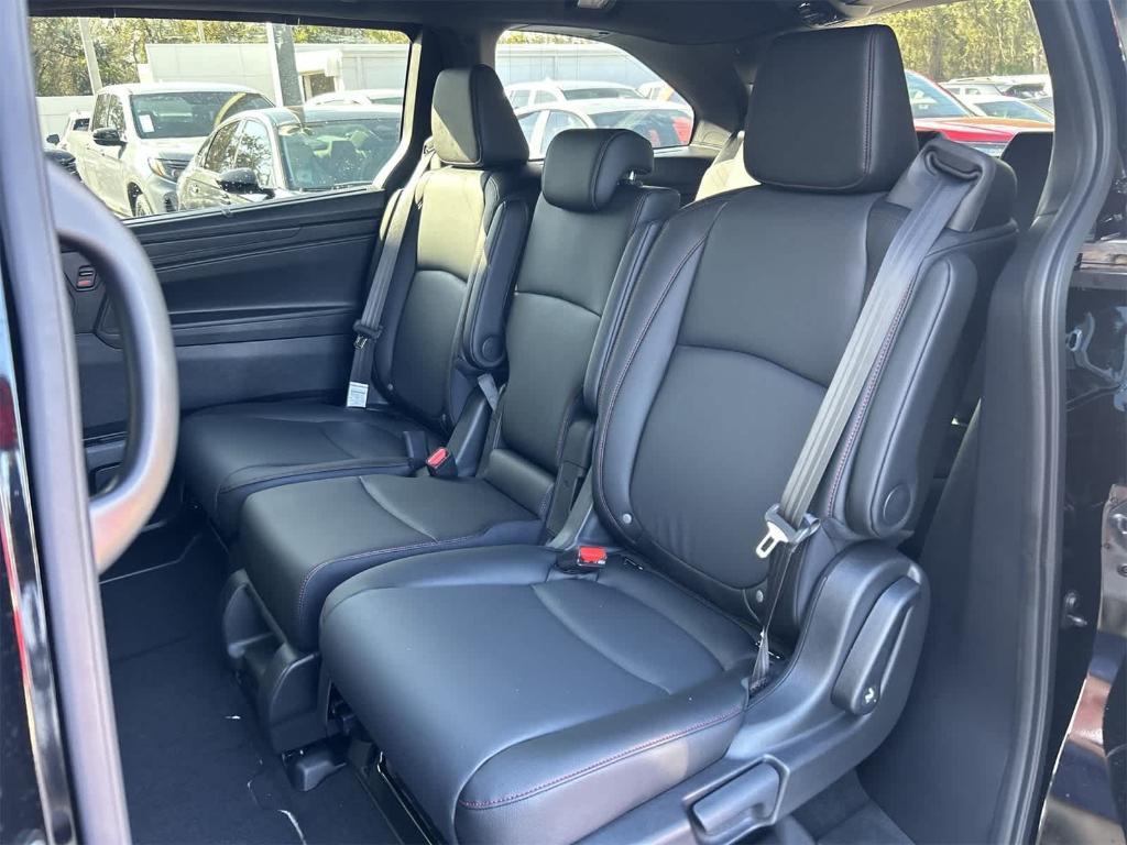 new 2026 Honda Odyssey car, priced at $42,977