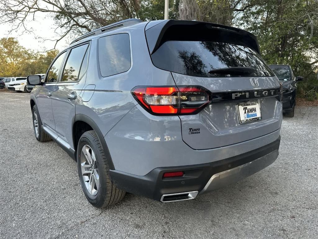 new 2026 Honda Pilot car, priced at $43,971