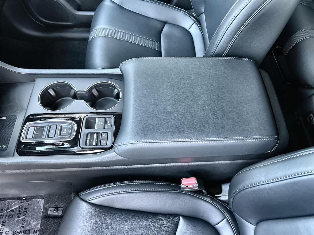 new 2026 Honda Pilot car, priced at $43,971