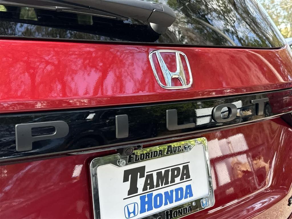 new 2026 Honda Pilot car, priced at $42,435