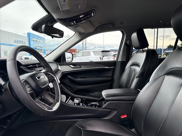 used 2023 Jeep Grand Cherokee car, priced at $35,690
