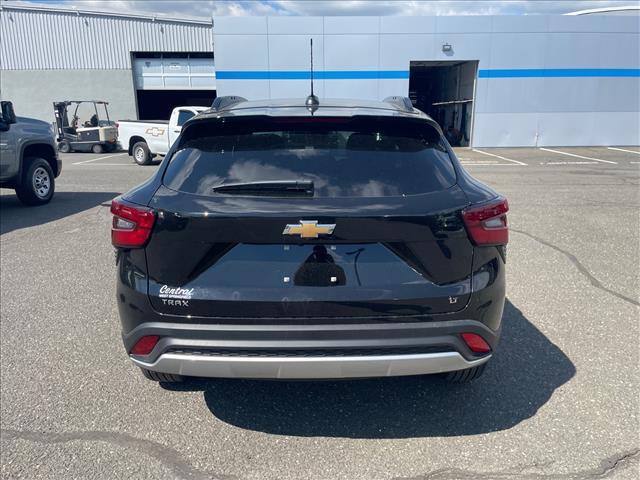 new 2026 Chevrolet Trax car, priced at $25,060