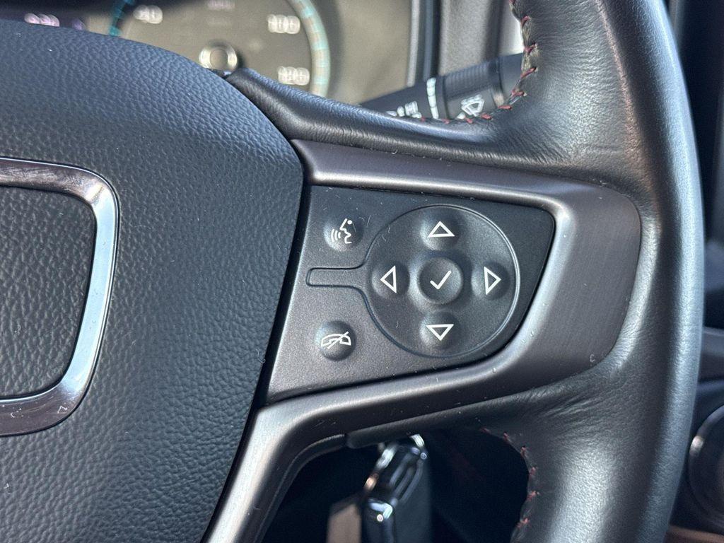 used 2020 GMC Canyon car, priced at $28,190
