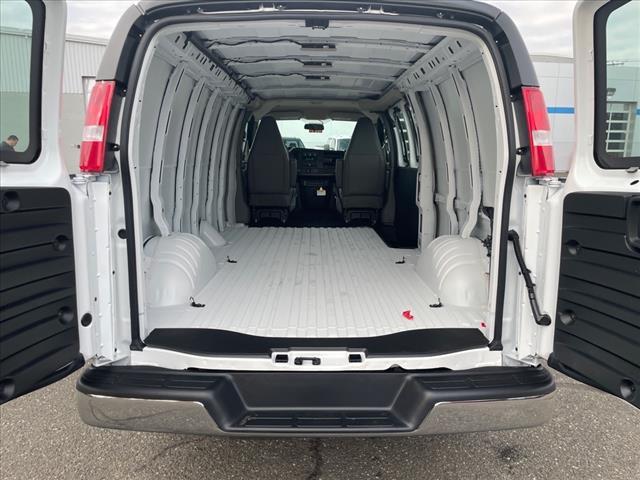 new 2025 Chevrolet Express 3500 car, priced at $50,580