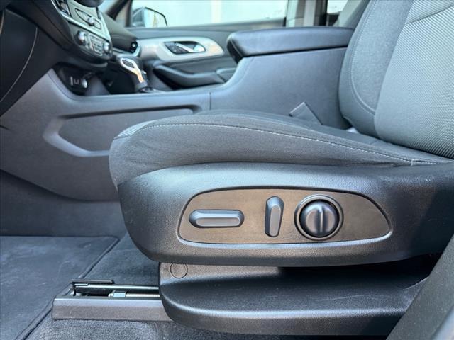 used 2023 Chevrolet Traverse car, priced at $30,995