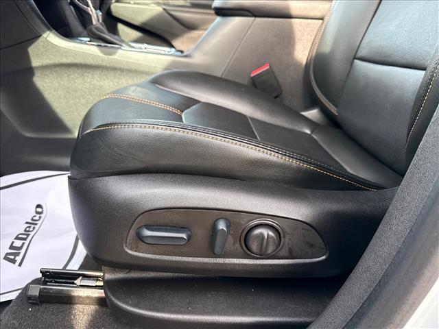 used 2022 Chevrolet Equinox car, priced at $24,995