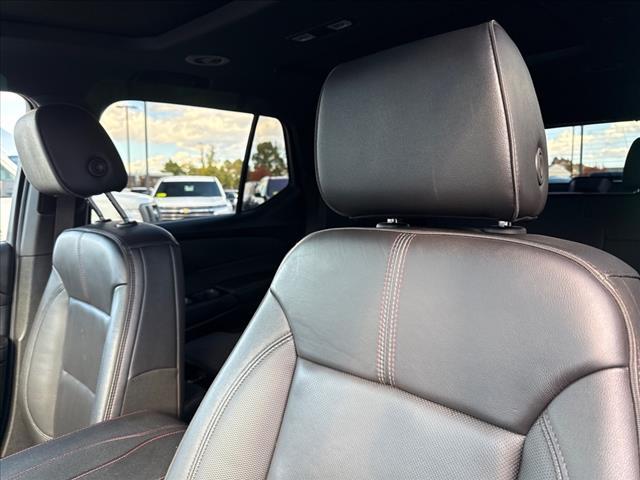 used 2023 Chevrolet Traverse car, priced at $39,995