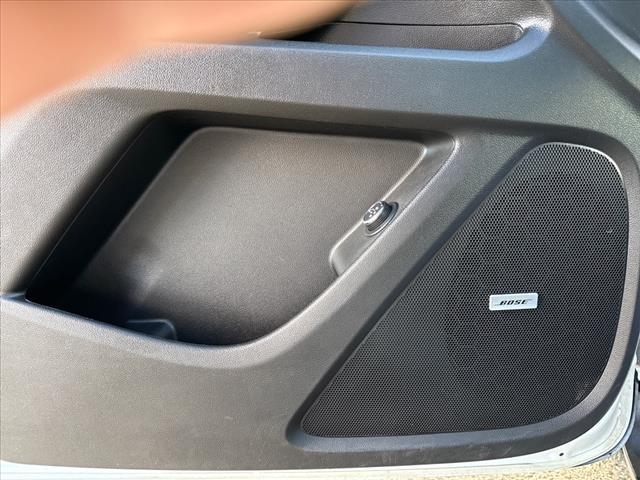 used 2023 Chevrolet Traverse car, priced at $39,995