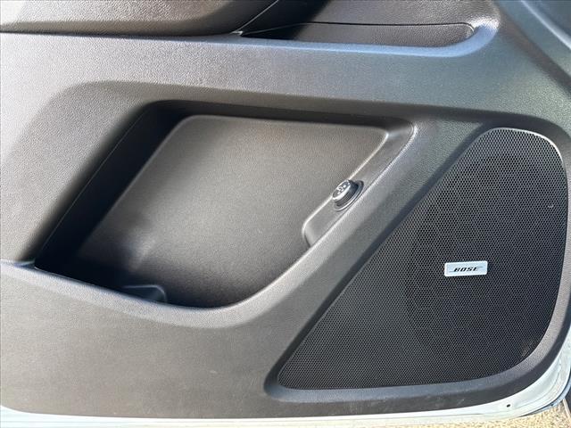 used 2023 Chevrolet Traverse car, priced at $39,995