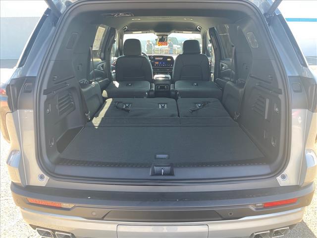 new 2026 Chevrolet Traverse car, priced at $48,294