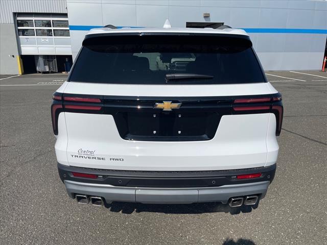 new 2025 Chevrolet Traverse car, priced at $37,060
