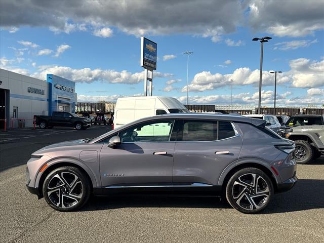 new 2026 Chevrolet Equinox EV car, priced at $28,143