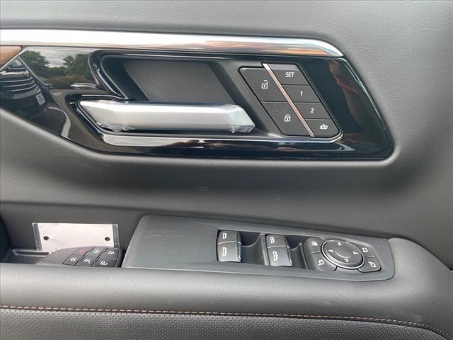 new 2025 Chevrolet Suburban car, priced at $85,429