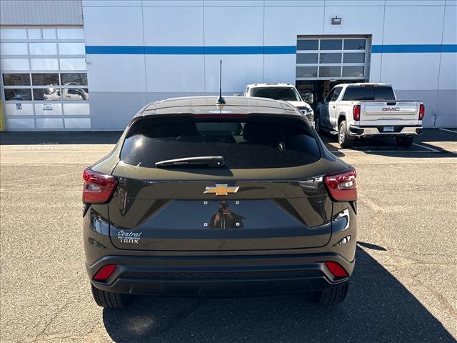 used 2024 Chevrolet Trax car, priced at $19,995