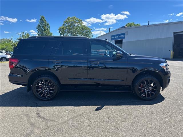 used 2024 Ford Expedition car, priced at $72,690