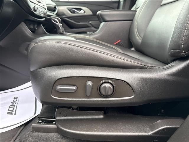 used 2023 Chevrolet Traverse car, priced at $35,995