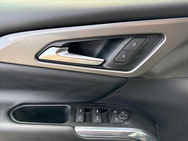 used 2024 Chevrolet Traverse car, priced at $38,995