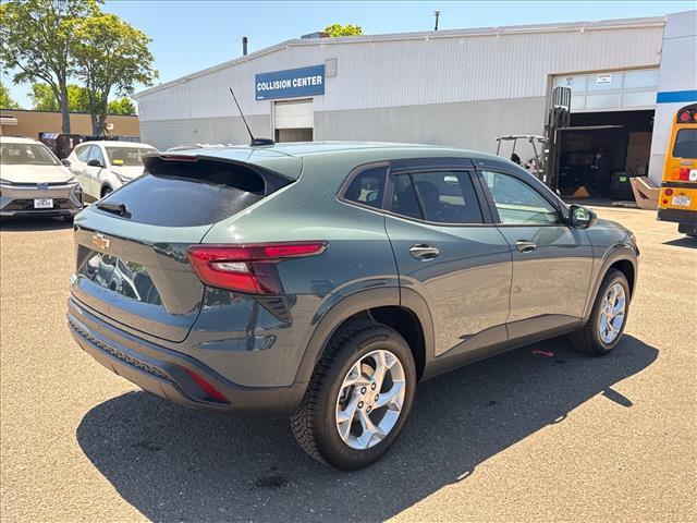 used 2025 Chevrolet Trax car, priced at $23,195
