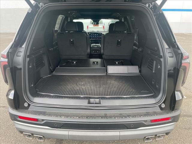 new 2026 Chevrolet Traverse car, priced at $52,214