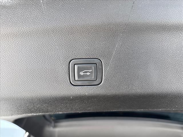 used 2023 Chevrolet Suburban car, priced at $45,995