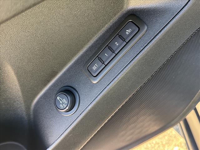 used 2023 Chevrolet Equinox car, priced at $25,995