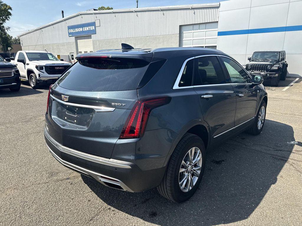 used 2021 Cadillac XT5 car, priced at $25,690