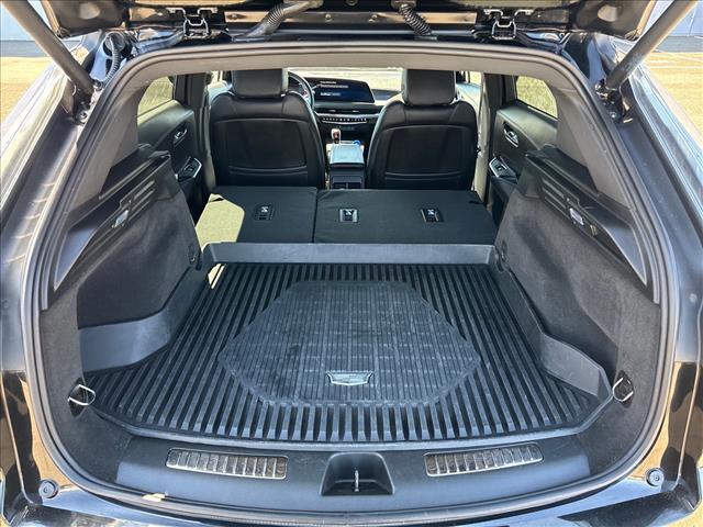 used 2024 Cadillac XT4 car, priced at $40,690