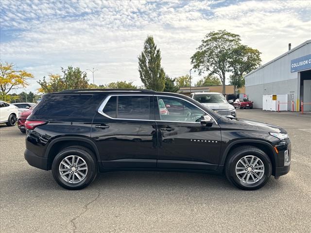 used 2023 Chevrolet Traverse car, priced at $29,995