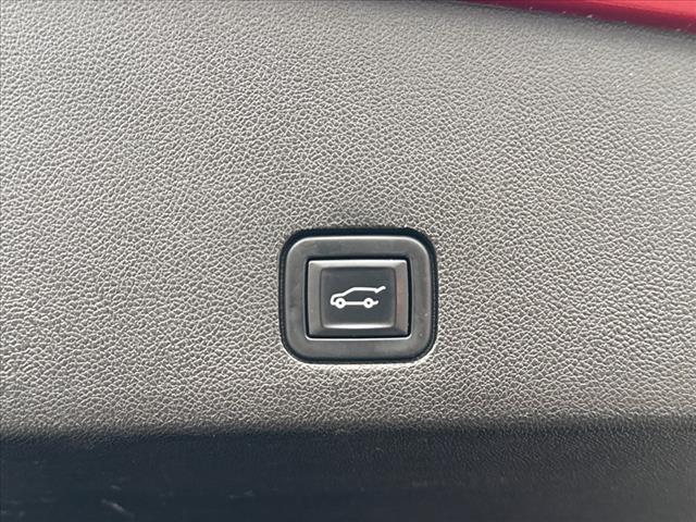 used 2023 Cadillac XT6 car, priced at $43,800