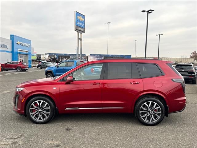 used 2023 Cadillac XT6 car, priced at $43,800