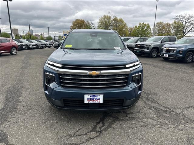 new 2026 Chevrolet Traverse car, priced at $43,990