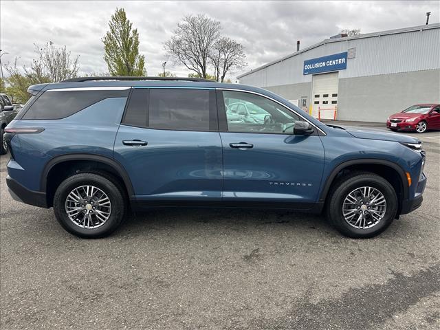 new 2026 Chevrolet Traverse car, priced at $43,990
